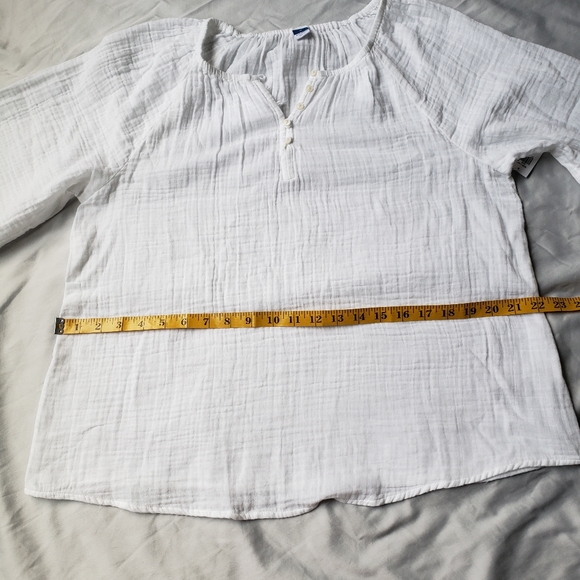 Old Navy Double Weave Long Sleeve Blouse - Picture 14 of 17